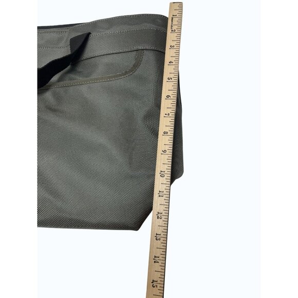 Victorinox Werks Traveler 5.0 Shopping Tote Zippered Shoulder Bag‎ - Black - Picture 7 of 13